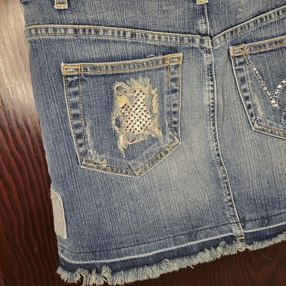 Bebe Denim Mini Skirt Raw Edge Rhinestone Accents Size 29 Y2K Vintage Bling EUC - Picture 7 of 12